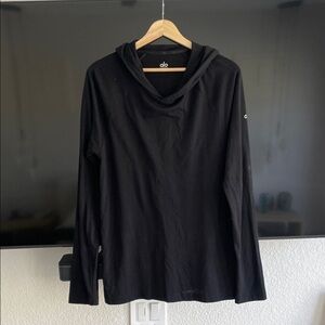 ALO Yoga Black Long Sleeve Tee